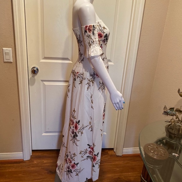 Off shoulder floral print maxi - Picture 9 of 9